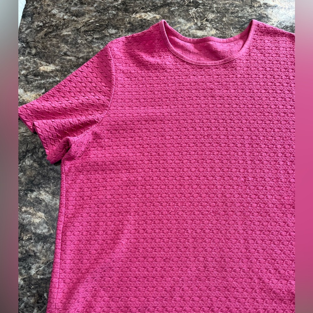 Women’s Textured Pink Short Sleeve Top